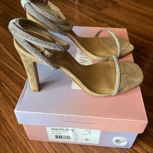 Lisa Vicky size 8 Tan 4” Heels with Rhinestone Straps